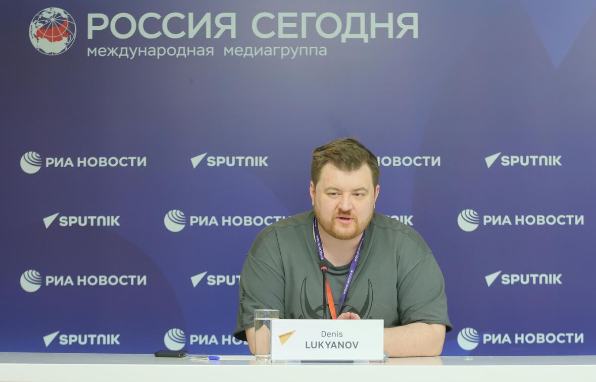 Старший редактор социальных сетей Sputnik Денис Лукьянов - Rossiya Segodnya, 1180, 04.02.2026
